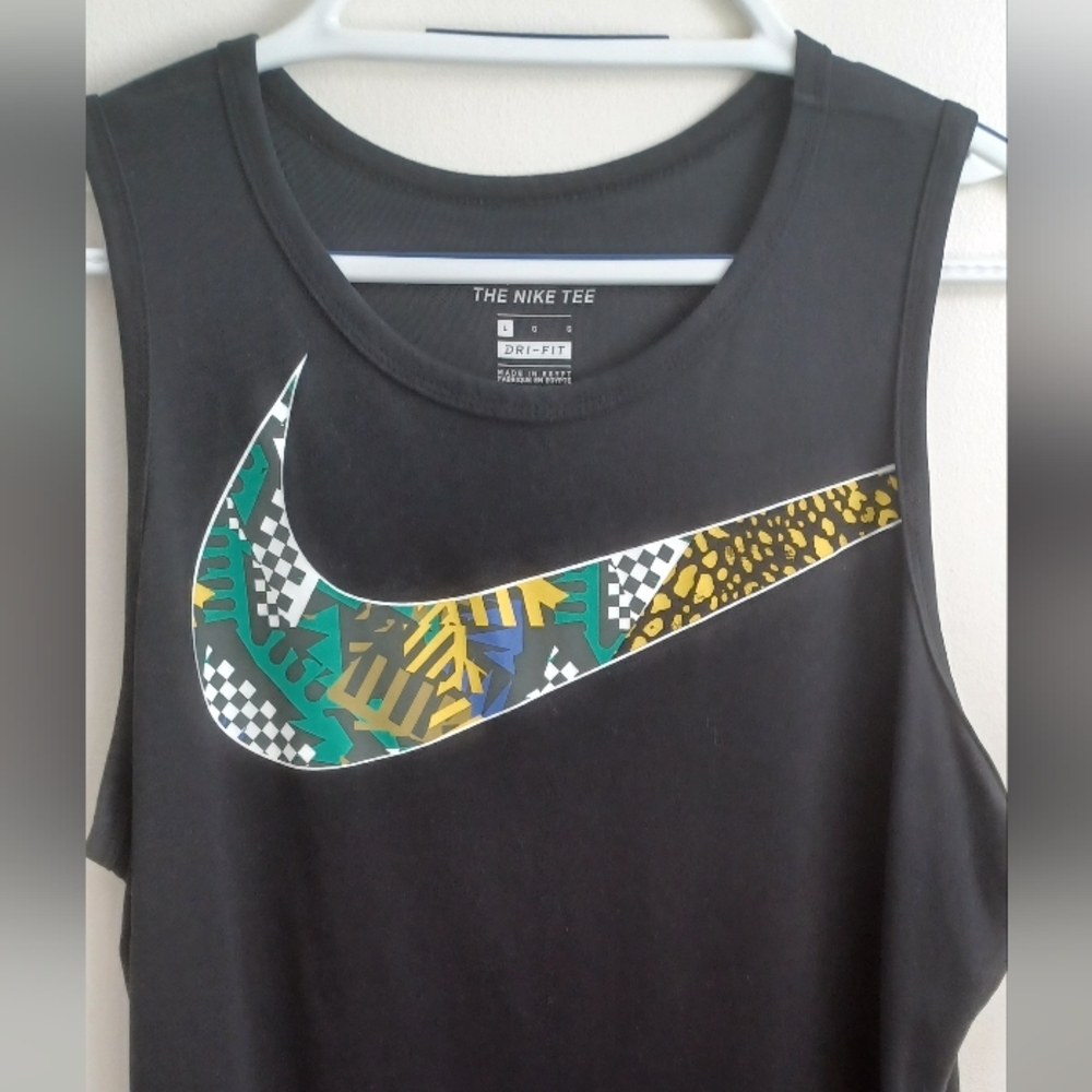 Muscle shirt, tank top, A shirt
